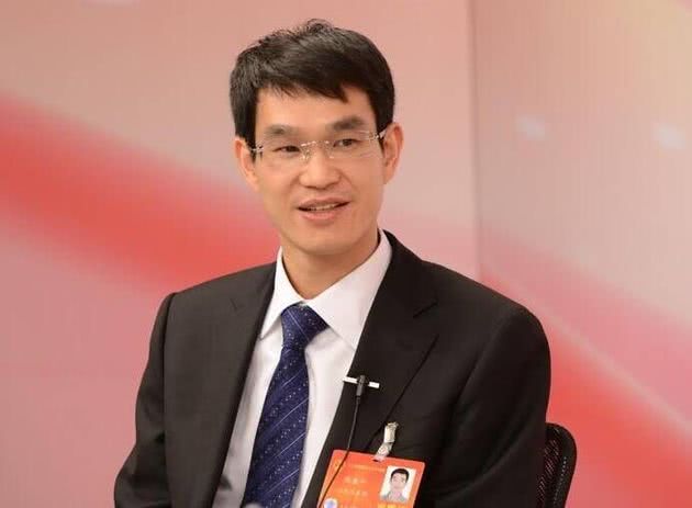 【兩會】全國人大代表、晶科能源CEO陳康平：建議財政部出臺配套政策 加大力度兌付光伏拖欠補貼