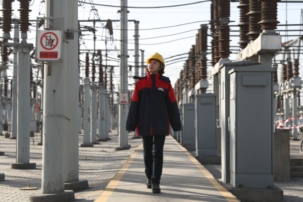 烏海電業局變電管理處：抗疫路上，與“莉”同行
