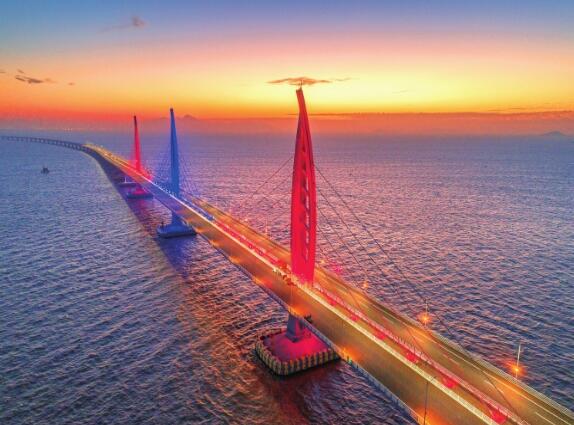 南方電網公司釋放改革能量 為“六穩”“六?！痹鰟恿? width=