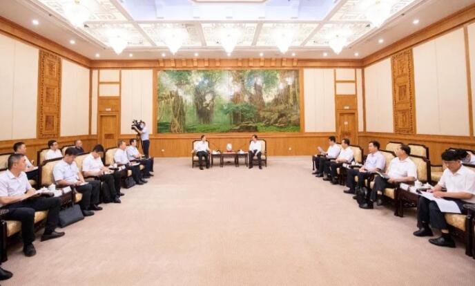 中核集團總經理、黨組副書記顧軍與福建省委副書記、代省長王寧會談