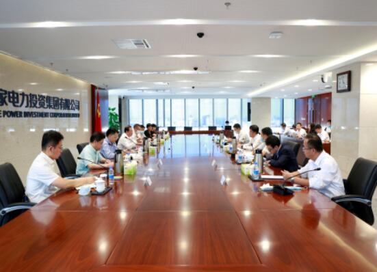 江毅會見天津市委常委、濱海新區區委書記連茂君