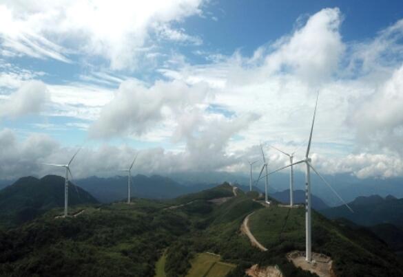貴州黃蓮壩風電場首批風機并網發電
