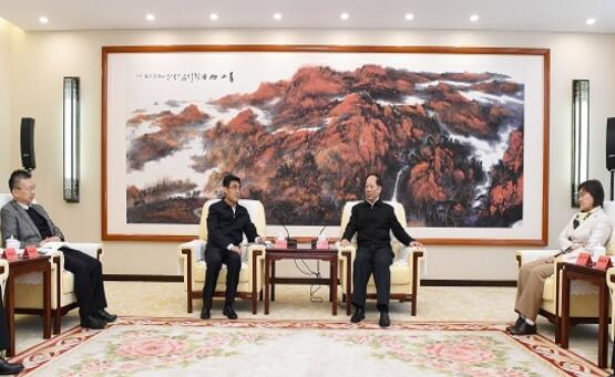 舒印彪拜會內蒙古自治區黨委書記石泰峰、主席布小林