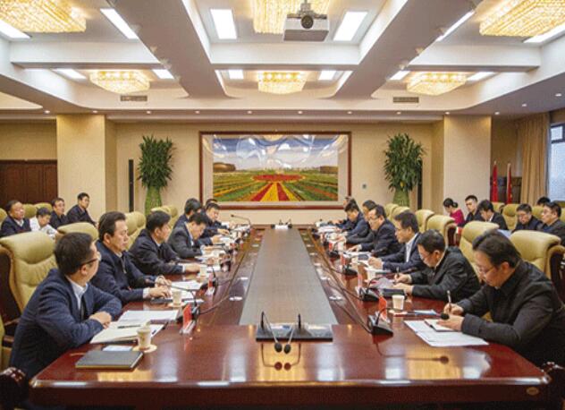內蒙古電力（集團）公司董事長、黨委書記賈振國帶隊赴鄂爾多斯地區調研