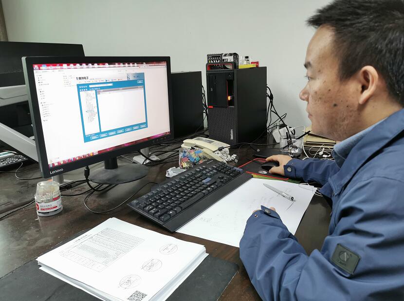 “穿搭”二維碼，浙江慈溪市供電公司工程檔案數字化，讓資料“動”起來