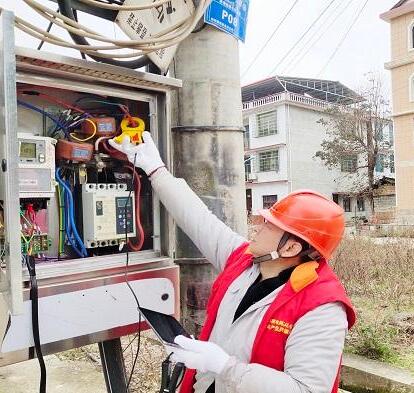 國網新邵縣供電公司扎實開展高損臺區治理 維護正常用電秩序