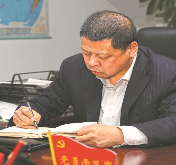 有他在，大家心里就有底了——記國家電網有限公司特等勞動模范汪波