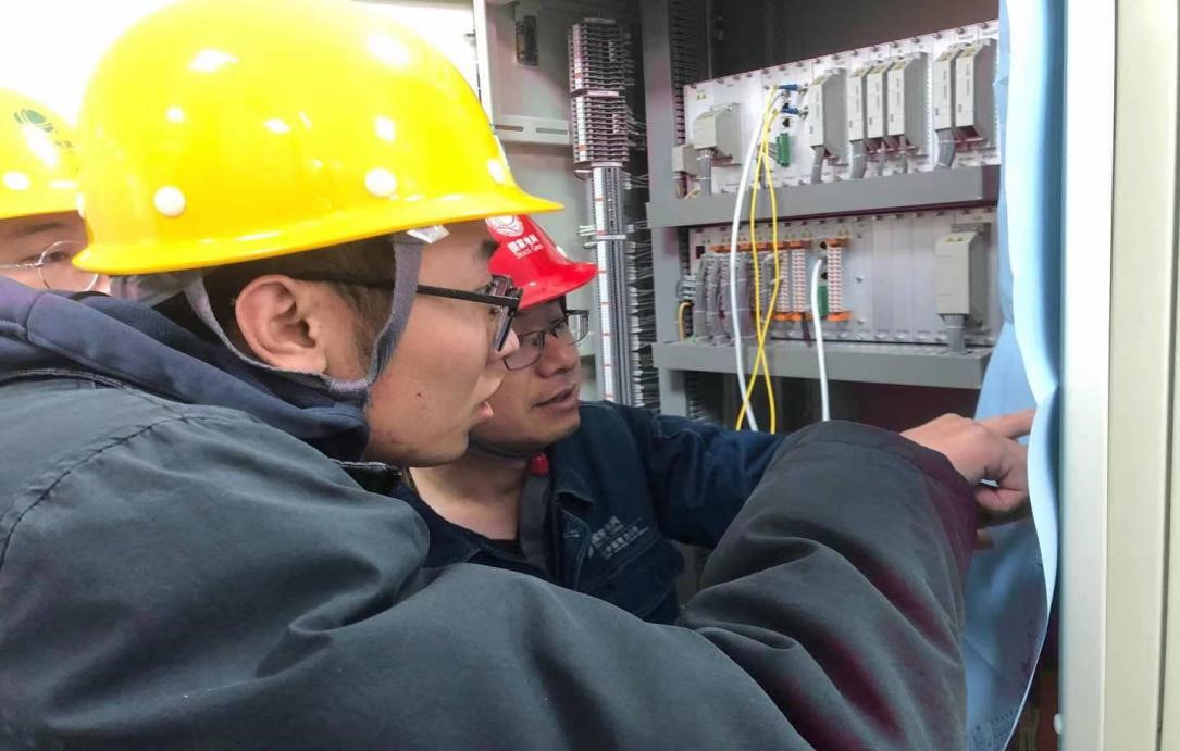 國網平涼供電：深入改造現場，力促青工成長