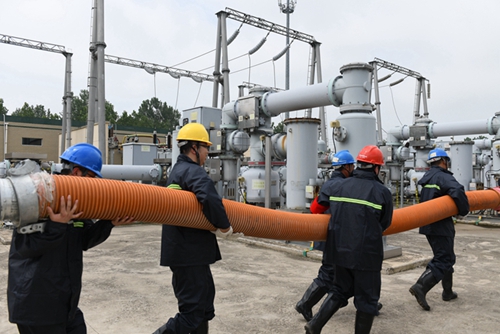 江蘇東?？h供電公司開展2021年變電站防汛應急演練