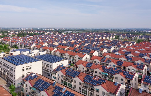 【兩會】南存輝委員：建議戶用光伏電力納入綠電、綠證、碳排放權交易市場