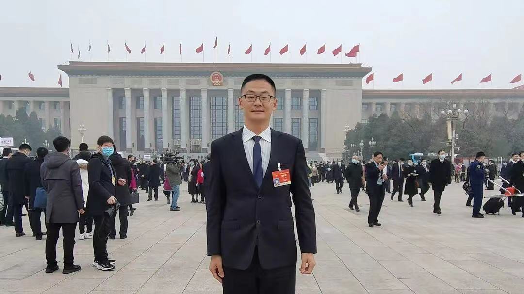 丁明：以數字化、智能化提升綠色化、低碳化