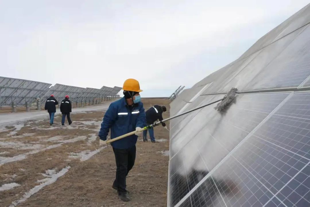 華能蒙東公司伊敏煤電公司光伏發電超額完成任務