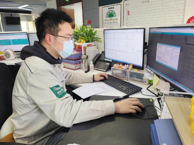 國家電網上海電力明燈(市北)共產黨員服務隊 奮戰在抗疫保電一線