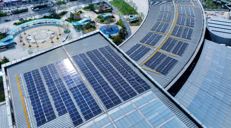 1.2MW！山東商業綜合體屋頂光伏發電項目并網發電