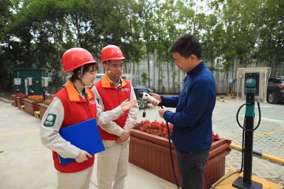 沿著總書記的足跡｜浦江潮涌，風來東方