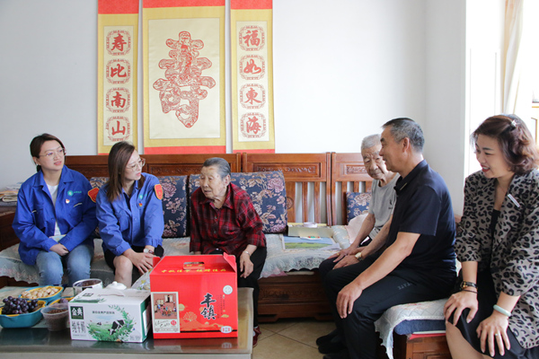 烏海市千里山供電公司：黨情暖老兵，慰問送關懷