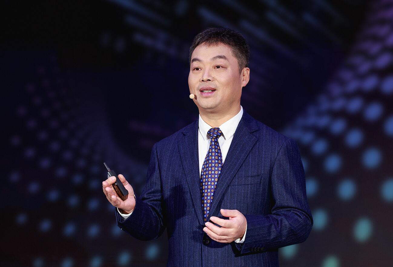 華為云CEO張平安：構筑行業云底座，一切皆服務