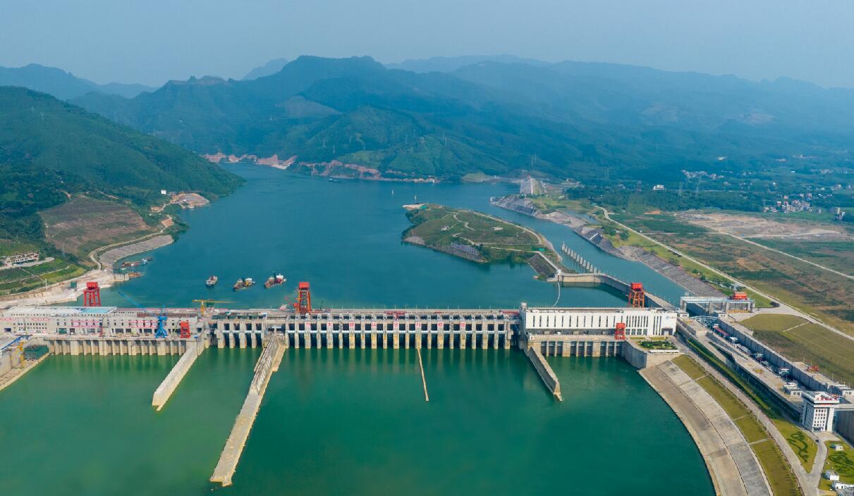 廣西大藤峽水利樞紐工程右岸首臺機組投產發電