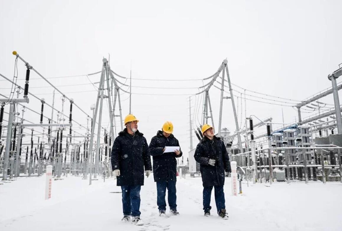 國網長春供電公司積極迎戰今冬首場降雪