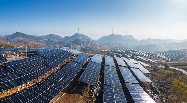 唐華銀湖南婁底生態治理光伏發電項目成功并網發電