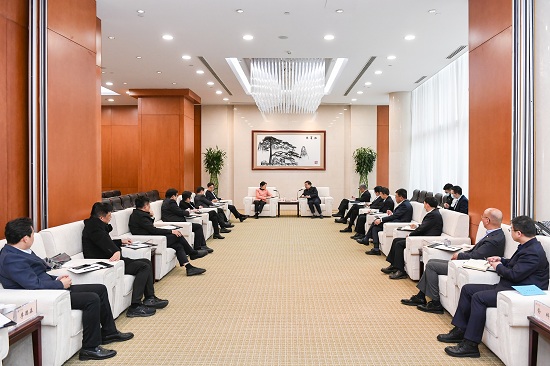 華能集團總經理、黨組副書記鄧建玲會見常州市市長盛蕾