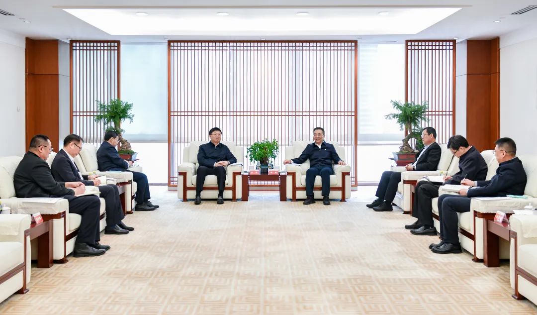 大唐集團有限公司黨組書記、董事長鄒磊會見吉林省委常委、省委秘書長李偉