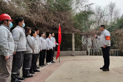 華潤電力徐州公司熱力第一黨支部開展“學雷鋒專項志愿服務”進社區主題黨日活動