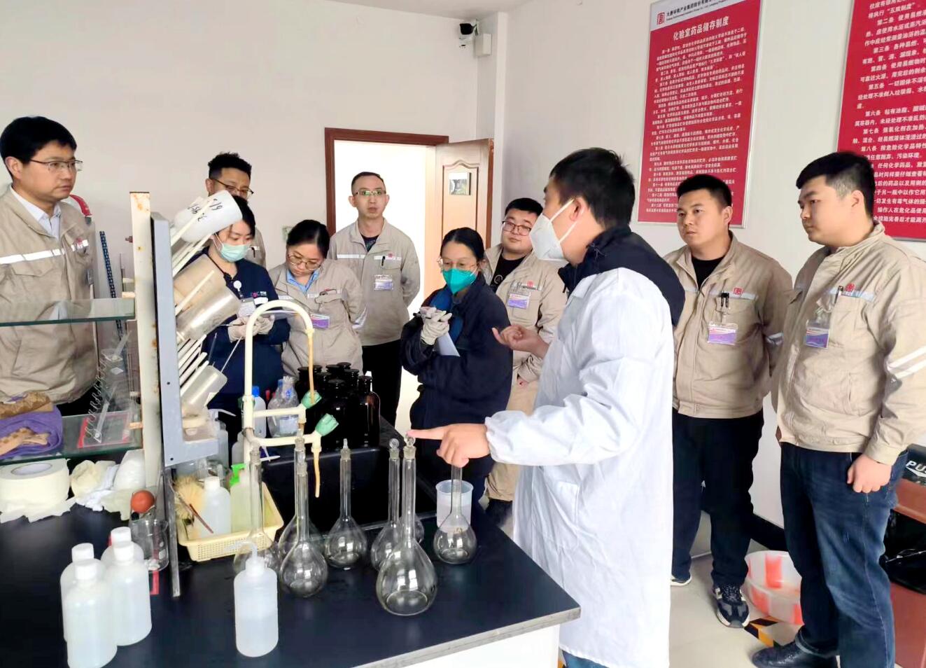 大唐環境特許經營分公司組織完成石灰石快速分析儀實操培訓