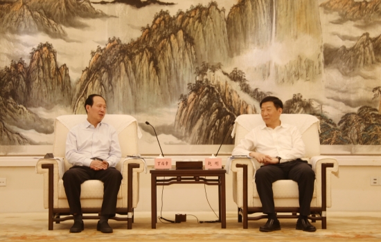 中國電建董事長丁焰章與陜西省省長趙剛會談并見證戰略合作協議簽署