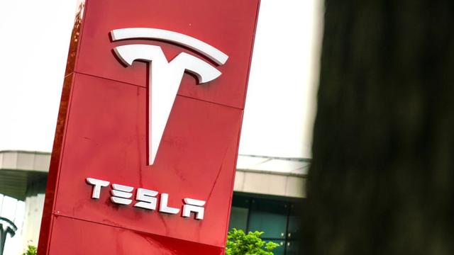 特斯拉二季度交付46.61萬輛創新高，上半年股價漲幅112%