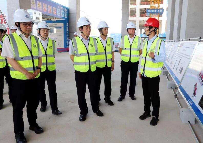 中國能建黨委副書記、總經理孫洪水到西北城建未來廣場A區項目開展安全生產督導