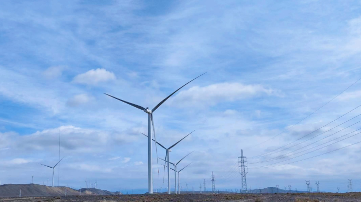 中國能建江蘇電建一公司承建的晶步達坂城100兆瓦風電項目并網發電