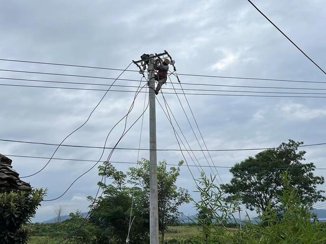國網江永供電公司線路改造助力鄉村振興