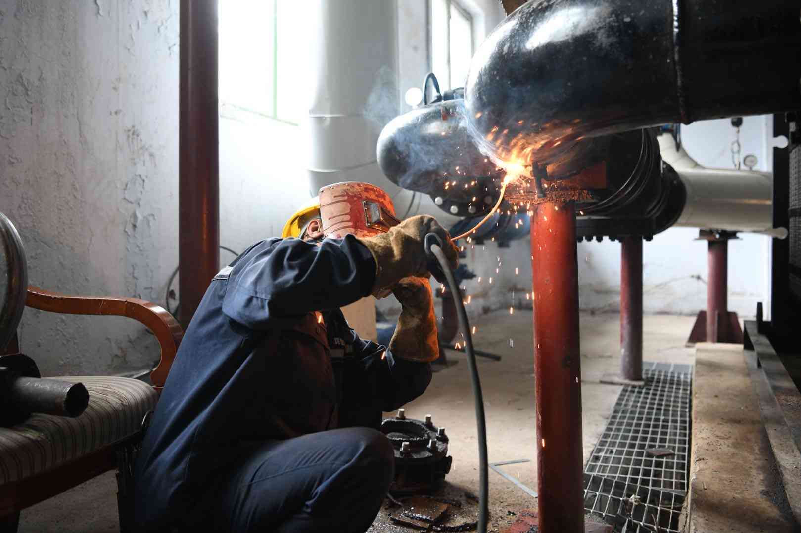 全力以赴忙備戰 厲兵秣馬保供熱—華潤電力盤錦公司全力開展“冬病夏治”行動