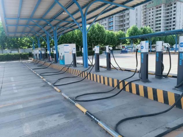 即日起，聊城汽車總站充電樁對外開放啦!
