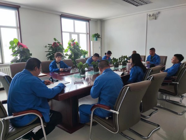 烏海市千里山供電公司：學好政務處分法，增強履職盡責能力