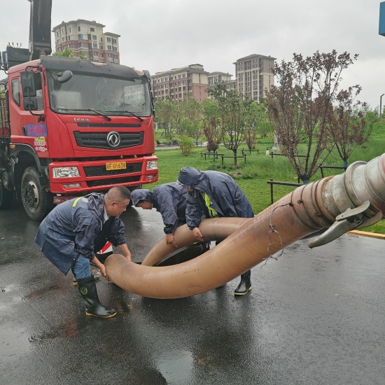 聞“汛”而動，彰顯央企擔當——水電三局雄安項目全力奮戰防汛搶險第一線