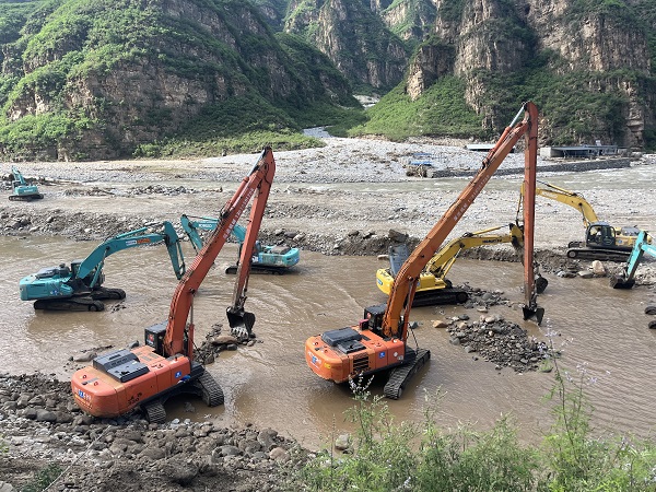 【搶險救災 我們在前線】中國建筑聞“汛”而動 持續奮戰在抗災一線