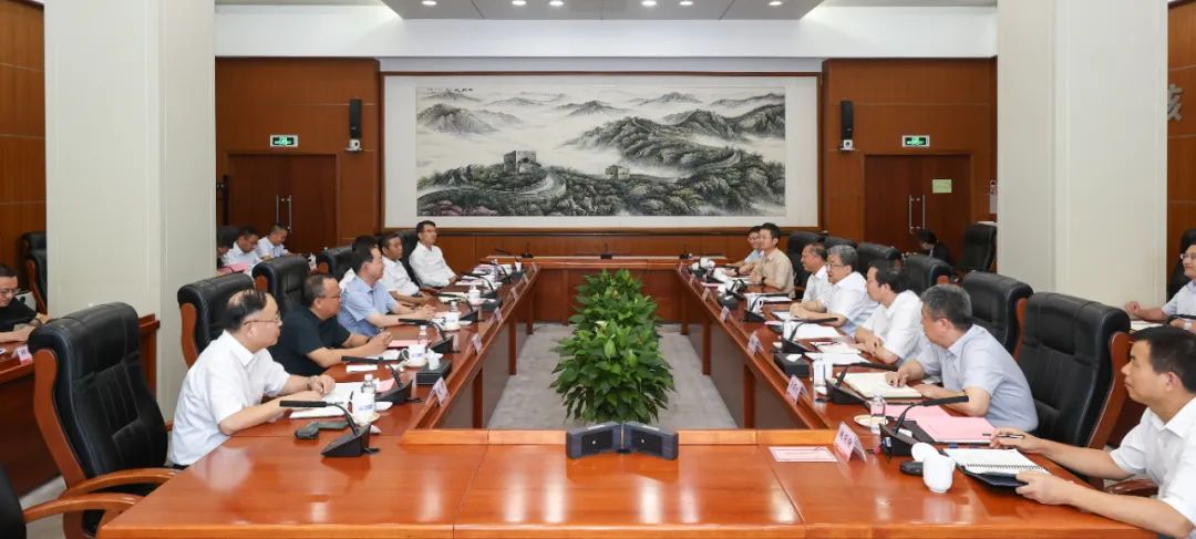 中核集團黨組書記、董事長余劍鋒會見北京市通州區委書記孟景偉