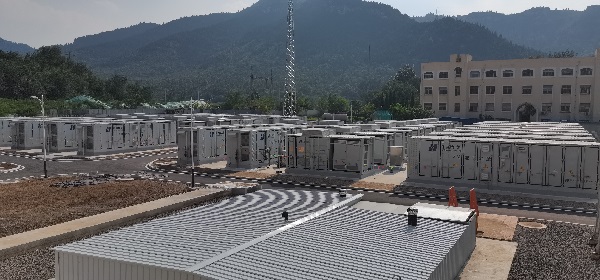 新型儲能發展提速：“超級充電寶”年消納電量近億度 “鐵陀螺”年碳減排6萬多噸