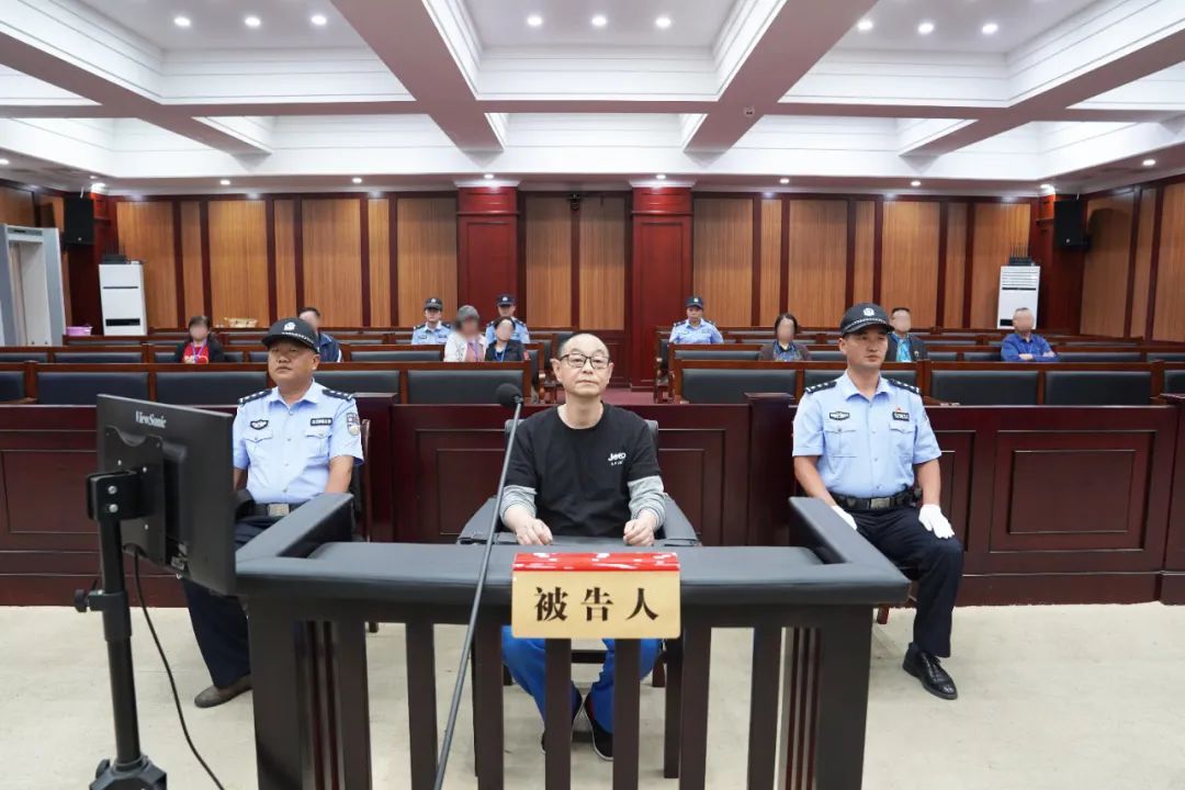 貴州電網有限責任公司原黨委委員、工會主席張帆受賄案一審宣判