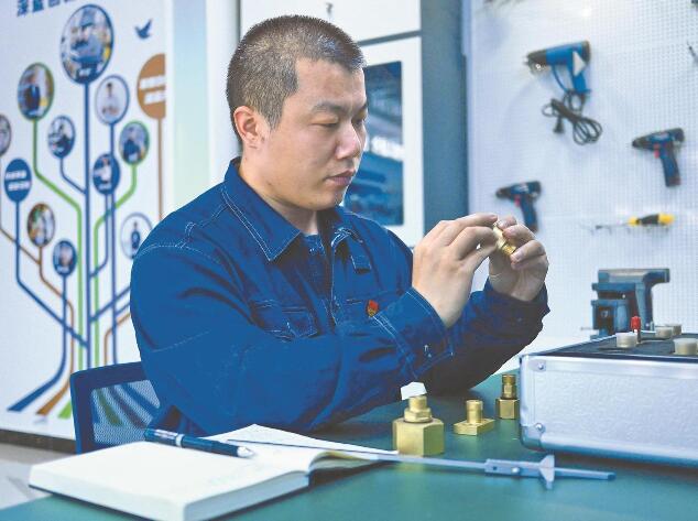 何龍：扎根北疆9年，他找到了自己的位置