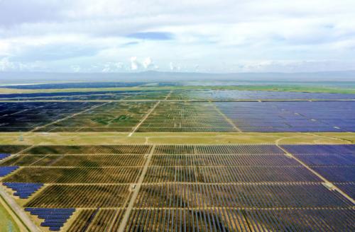 國家電投海南基地共和縣100萬千瓦光伏發電項目全容量并網!