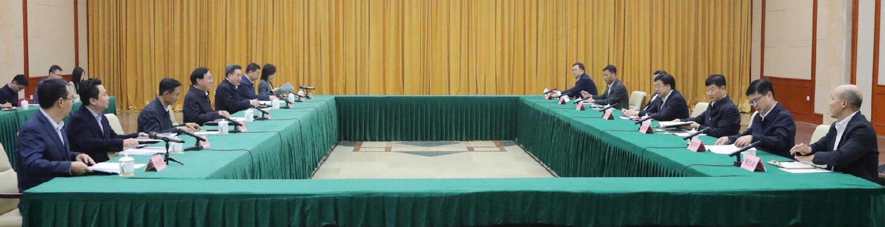 國資委黨委書記、主任張玉卓會見海南省委省政府主要負責同志