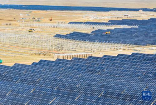 內蒙古鄂爾多斯: 400萬千瓦新能源基地項目即將并網發電