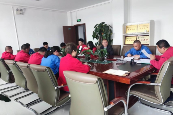 內蒙古電力集團烏海千里山供電公司：對標新細則，完成班組定級工作