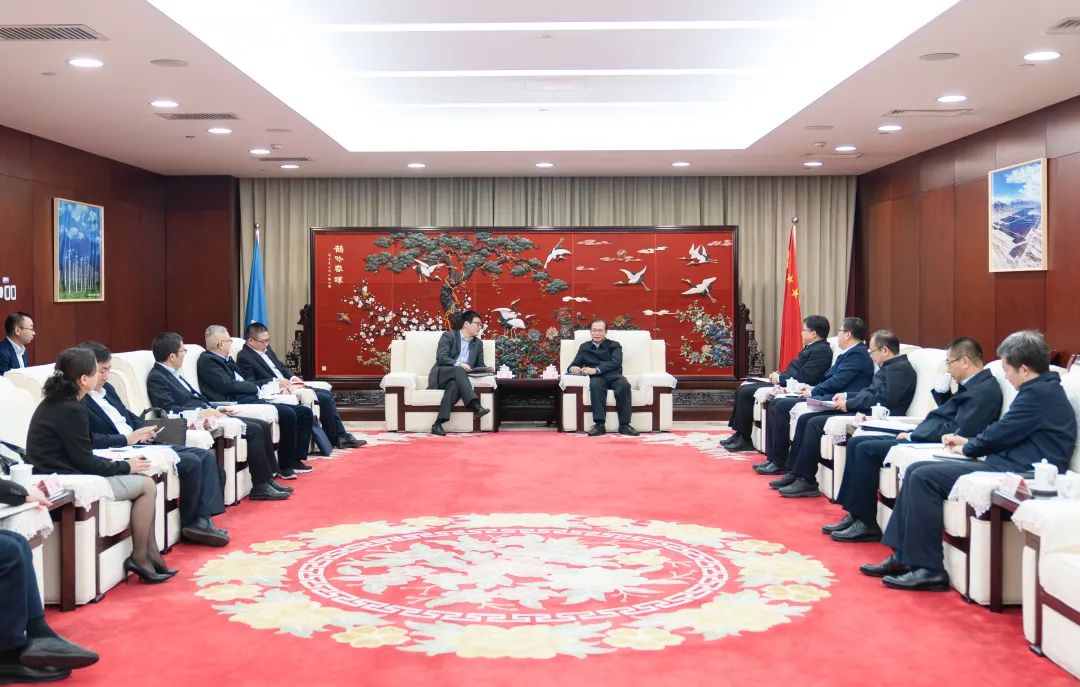 華電黨組書記、董事長江毅會見上海電氣集團黨委書記、董事長吳磊