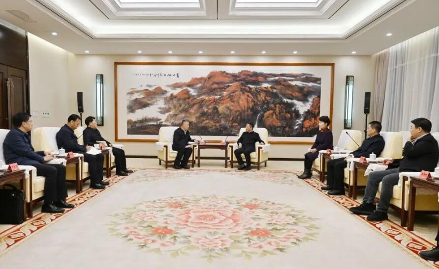三峽集團董事長、黨組書記雷鳴山拜會內蒙古自治區黨委書記孫紹騁、自治區主席王莉霞