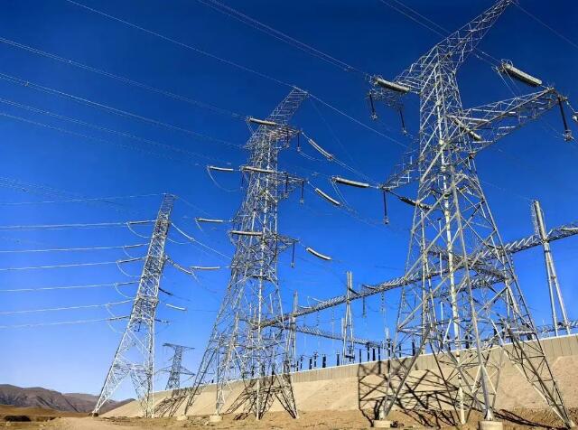 青?，敔枔跛娬?30千伏輸電線路全面竣工