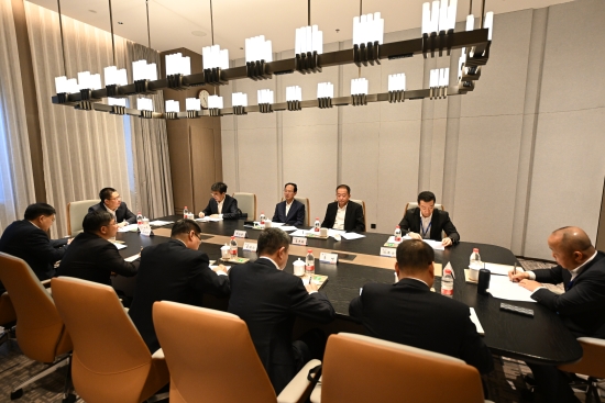 丁焰章與近期新任職子企業黨委書記、董事長進行集體談話